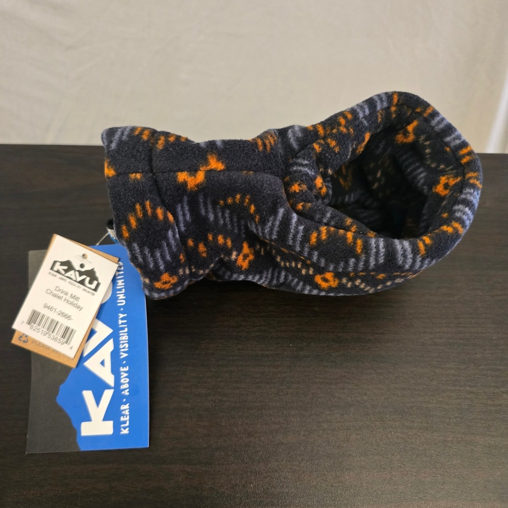 KAVU Drink Mitt Chalet Holiday Blue Print Fleece Hot chocolate coozie glove